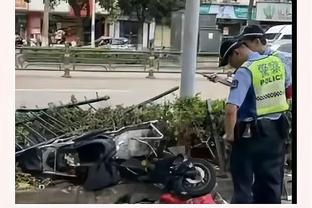 他太会了！科瓦西奇罚点时吕迪格疯狂指左边，卢宁随后成功扑点